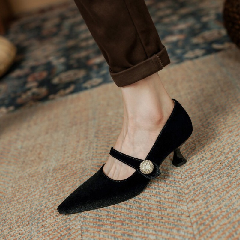 Scarpe Mary Jane a punta rosso - Women'S Shoes recensione e prezzo