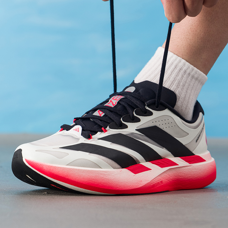 Scarpe da uomo Adidas, modello - Lightweight Road Running Shoes recensione e prezzo
